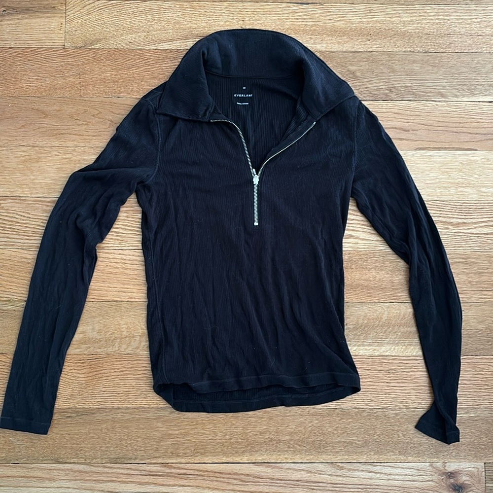 Everlane black zip up long sleeve shirt with collar, size XS